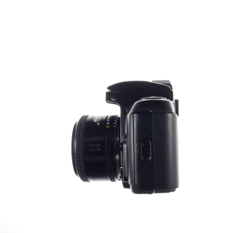 Nikon N6006 + 50 1.8