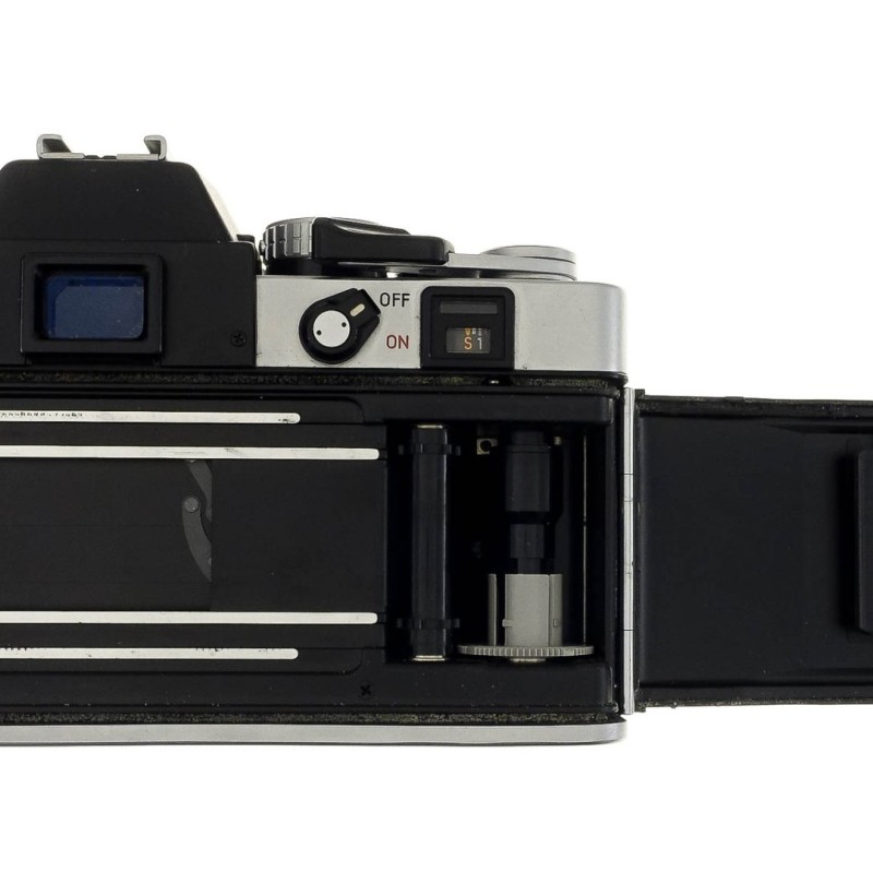 Minolta XE1 + MC Rokkor PG 58mm f1.2 MD