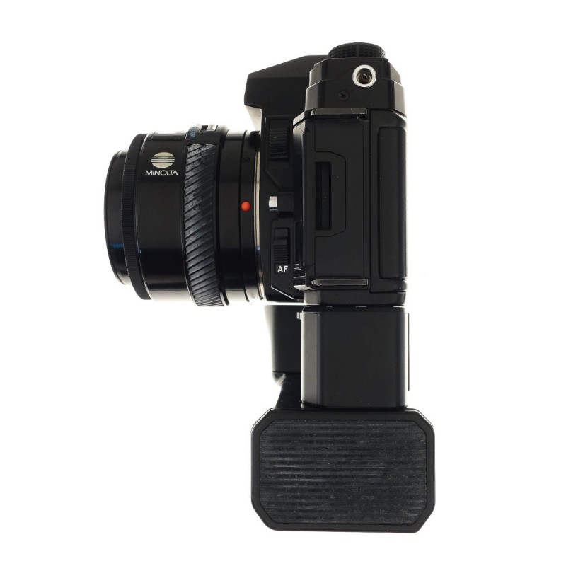 Maxxum 9000 + BP90m battery pack + motor drive md90 + 35-70mm f4