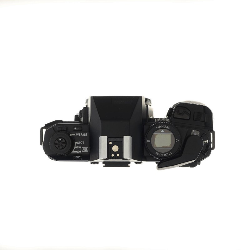 Maxxum 9000 + BP90m battery pack + motor drive md90 + 35-70mm f4