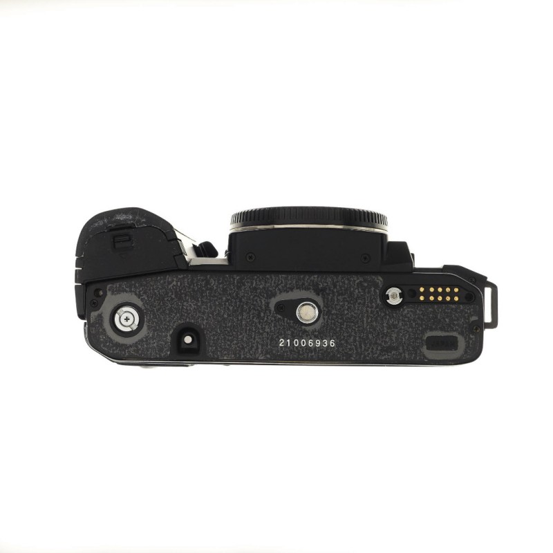 Maxxum 9000 + BP90m battery pack + motor drive md90 + 35-70mm f4