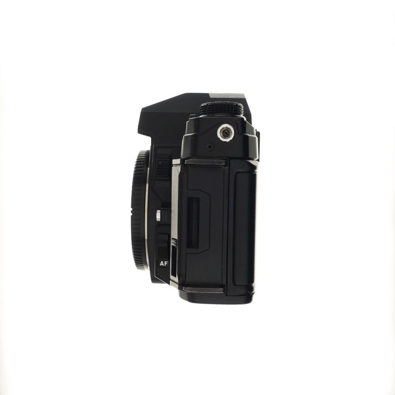 Maxxum 9000 + BP90m battery pack + motor drive md90 + 35-70mm f4