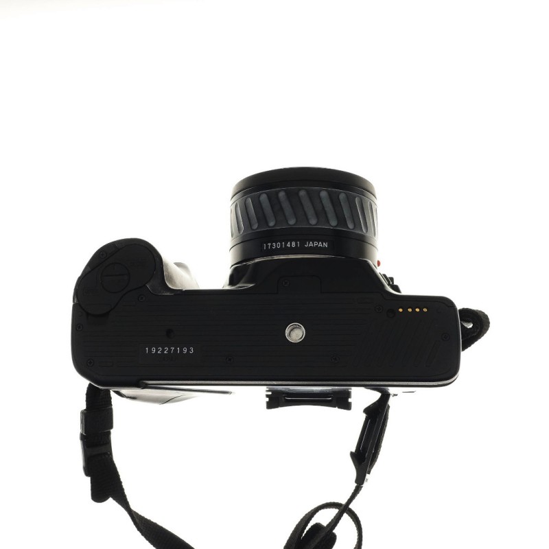 Minolta Dinax 7000i + minolta AF 50mm f1.7 montura A