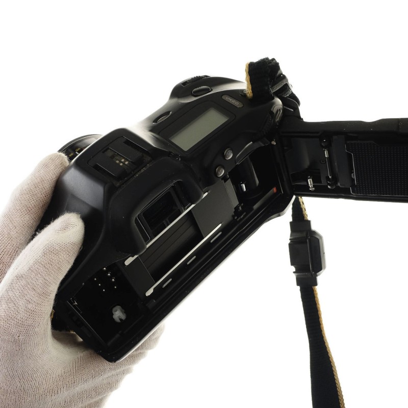 Minolta maxxum 9xi con lente minolta AF 35-70mm f4