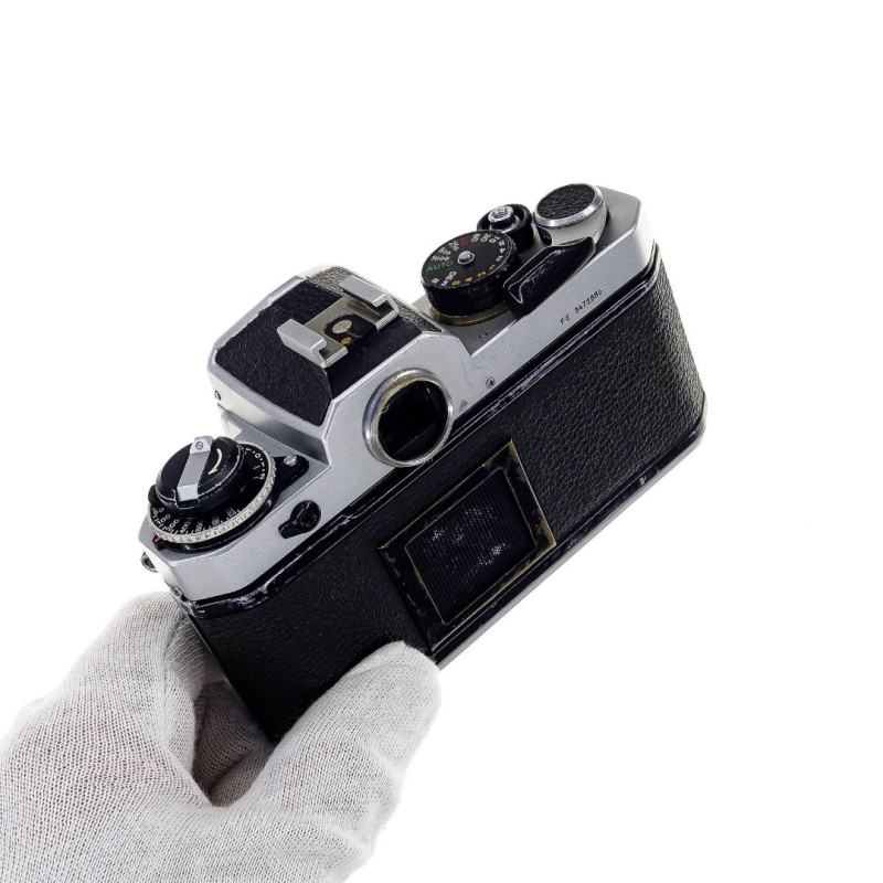 Nikon FE
