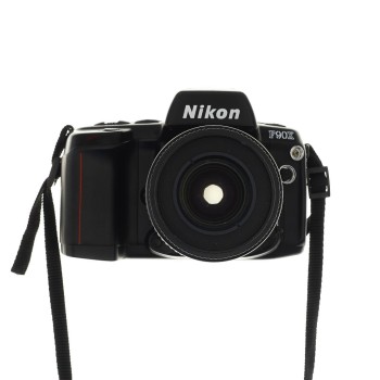 Nikon F90X + 35-80mm f4.5-5.6 D
