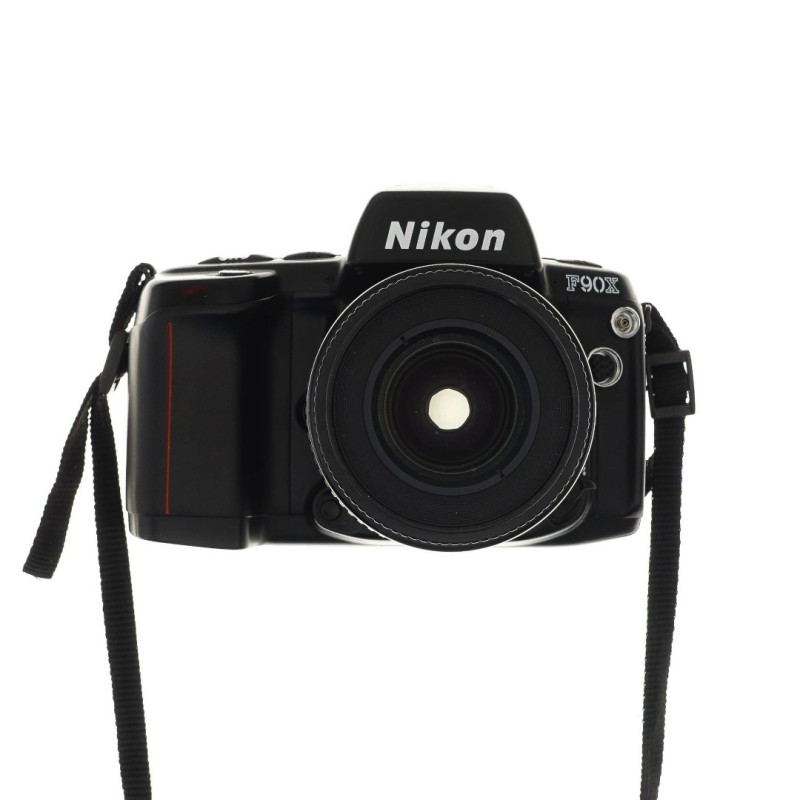 Nikon F90X + 35-80mm f4.5-5.6 D