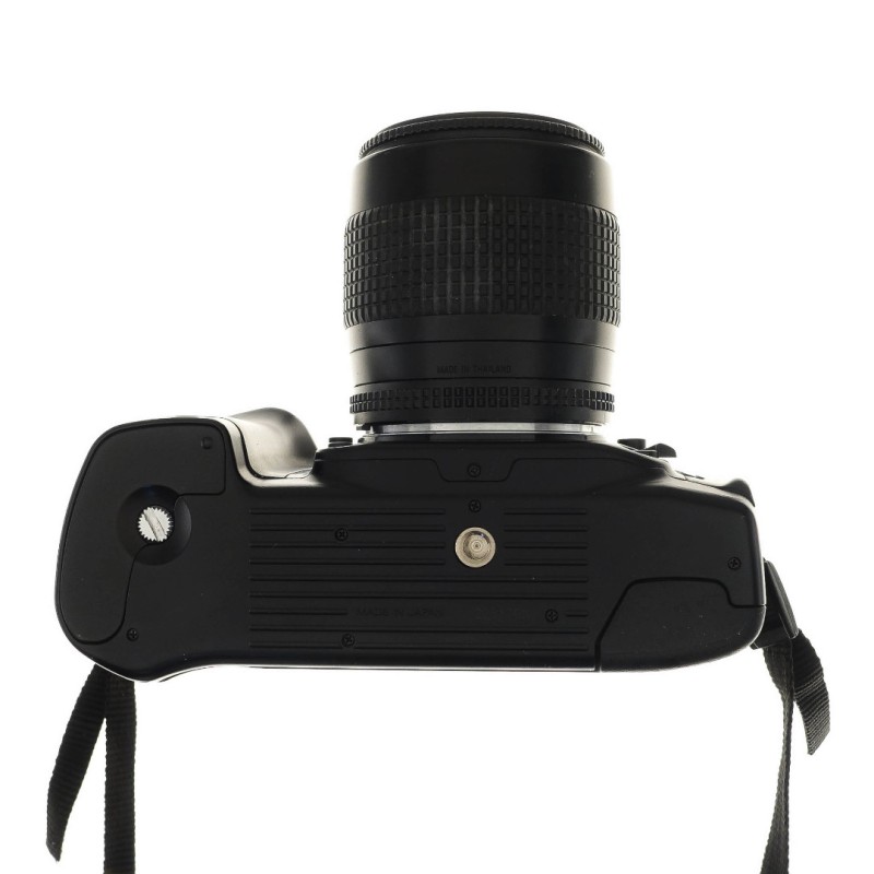 Nikon F90X + 35-80mm f4.5-5.6 D