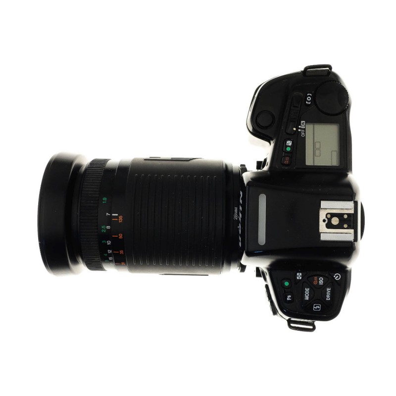 Nikon n90s + lente vivitar series 1 28-300mm f4.5-5.6 