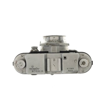 Robot Royal III 36  (cuadro completo) + Xenar 45mm f2.8