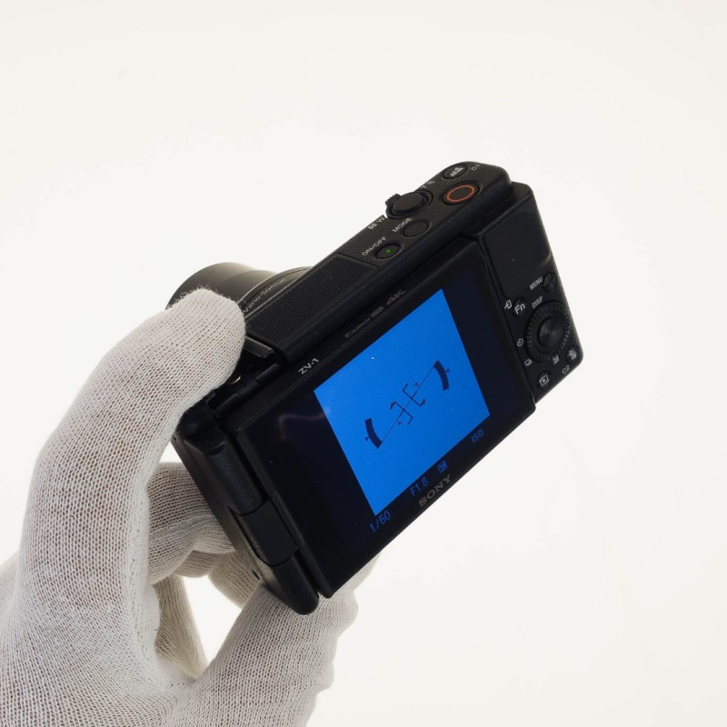 Sony ZV-1 Carl Zeiss 24-70mm f1.8-2.8