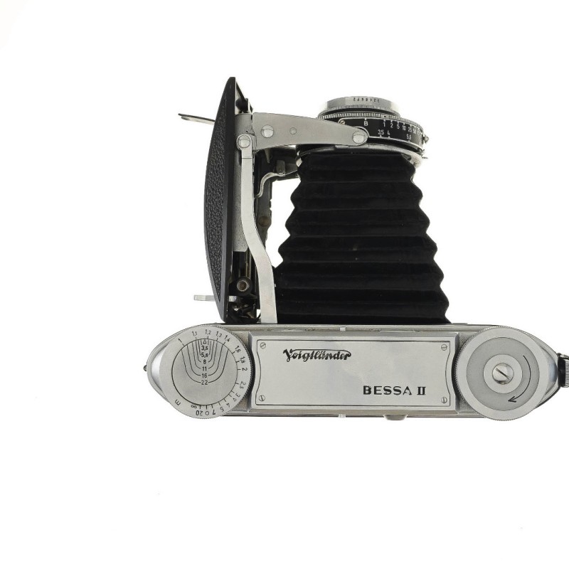 Voigtlander Bessa II +Color Heliar 105mm f3.5