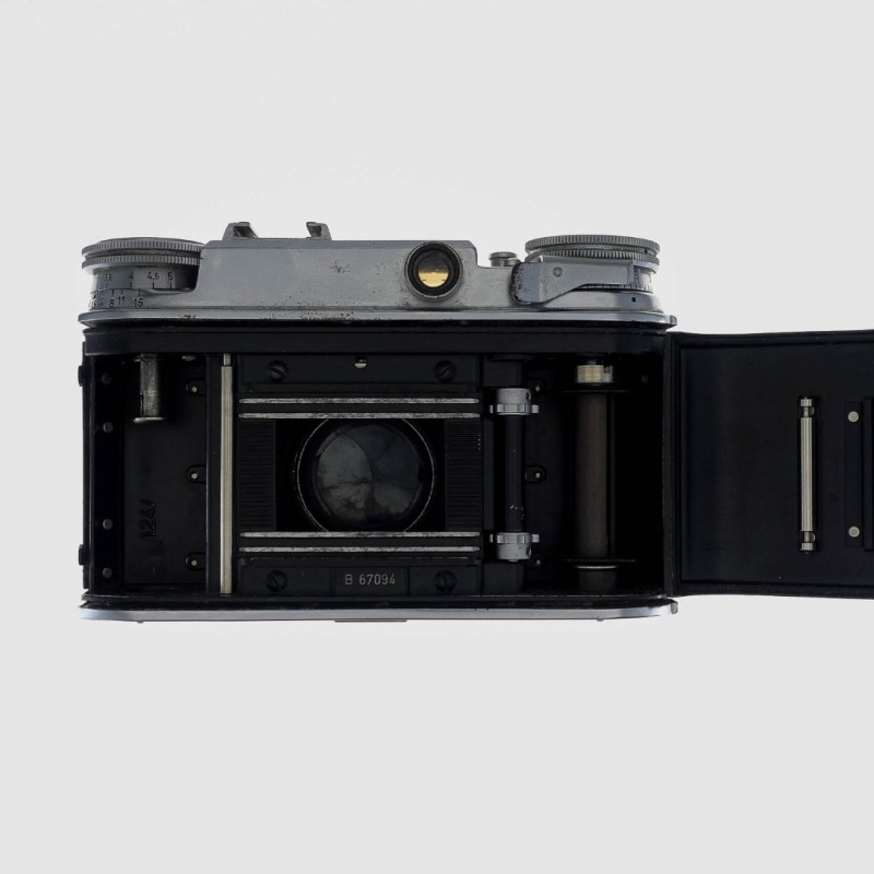 Voigtlander Prominent  + Nokton 50mm f1.5